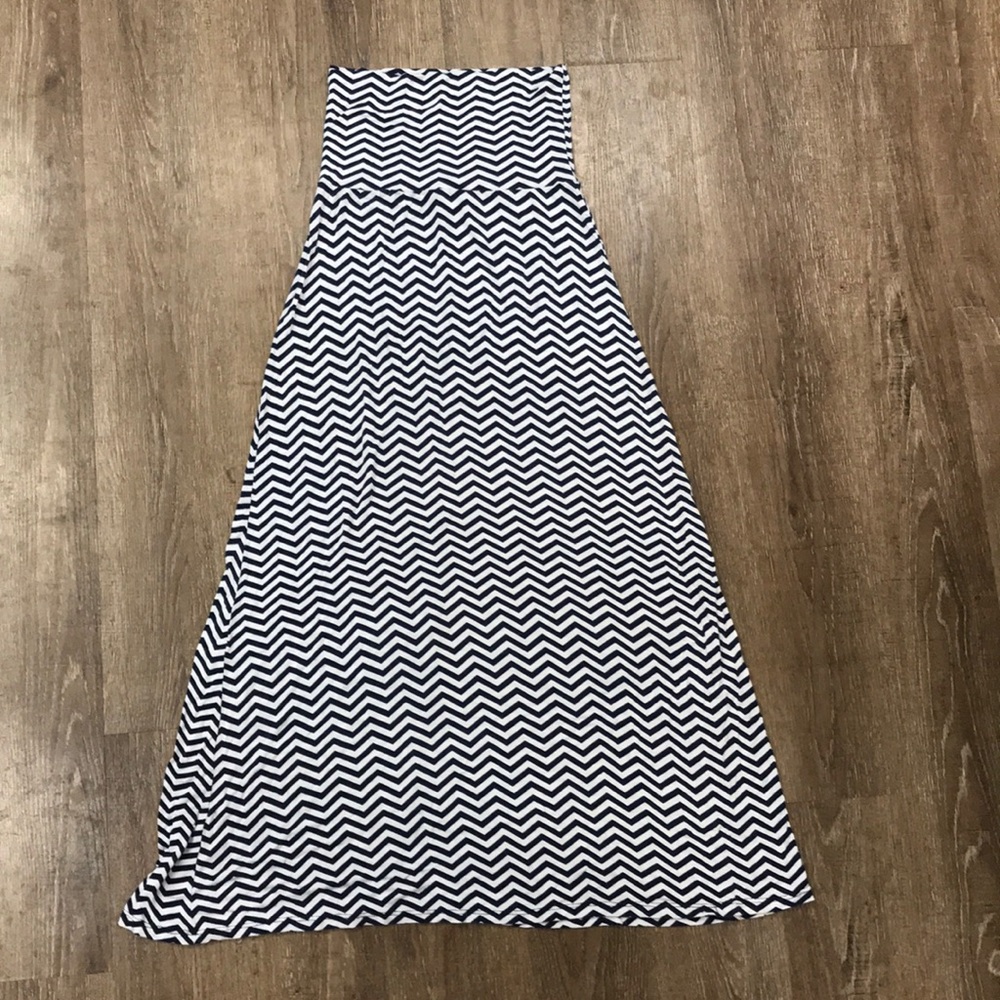 Navy blue and white chevron maxi shirt